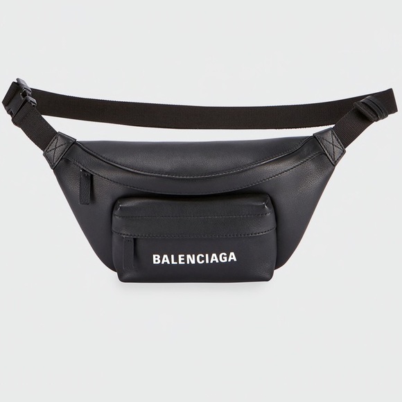 balenciaga everyday beltpack